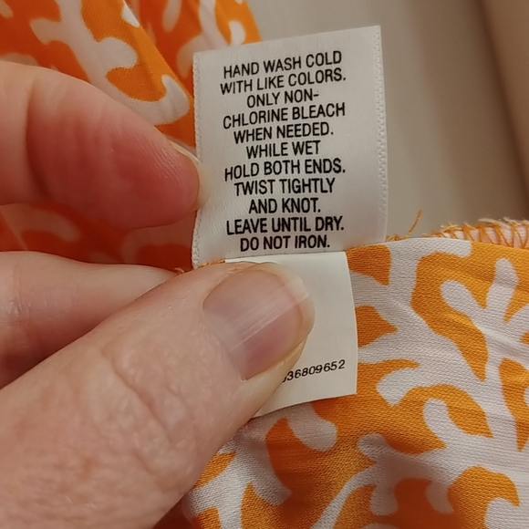 Orange & White flowy blouse - Picture 6 of 6